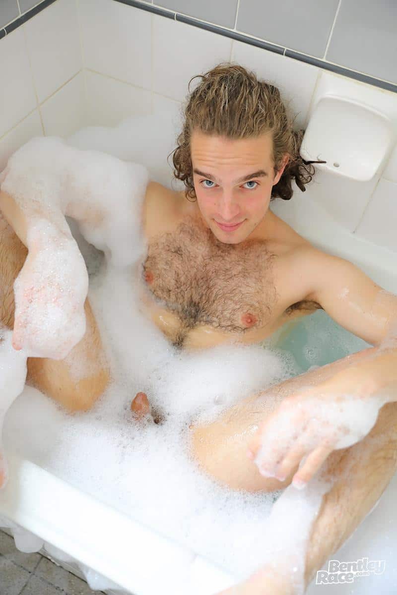 Ripped hairy chested young hunk Reece Anderson bubble bath jerk off 12 gay porn pics - Ripped hairy chested young hunk Reece Anderson bubble bath jerk off