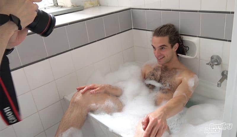 Ripped hairy chested young hunk Reece Anderson bubble bath jerk off 19 gay porn pics - Ripped hairy chested young hunk Reece Anderson bubble bath jerk off