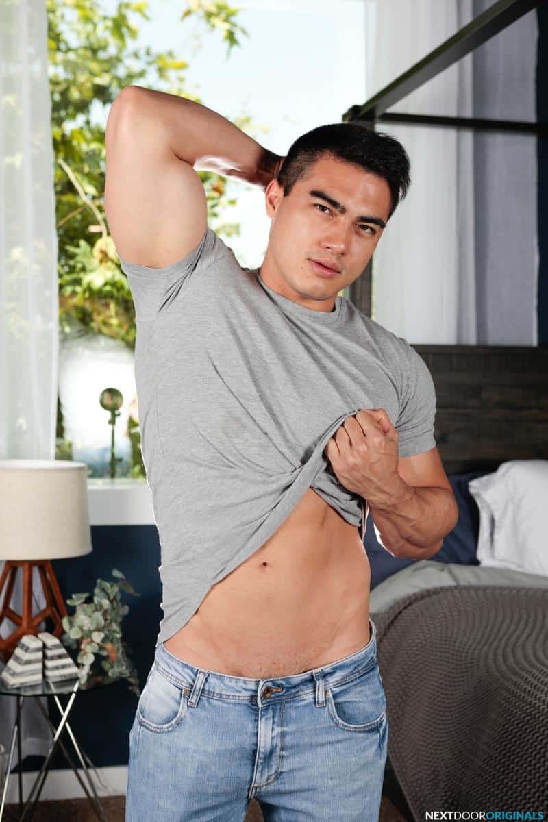 Huge Hot Asian - Hot Asian muscle hunk Axel Kane's huge raw dick barebacking sexy young punk  Elliot Finn's hole â€“ Big Cock Nude Men Pics